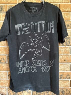Led Zeppelin Black Graphic Short Sleeve Tee - Iconic Band Shirt